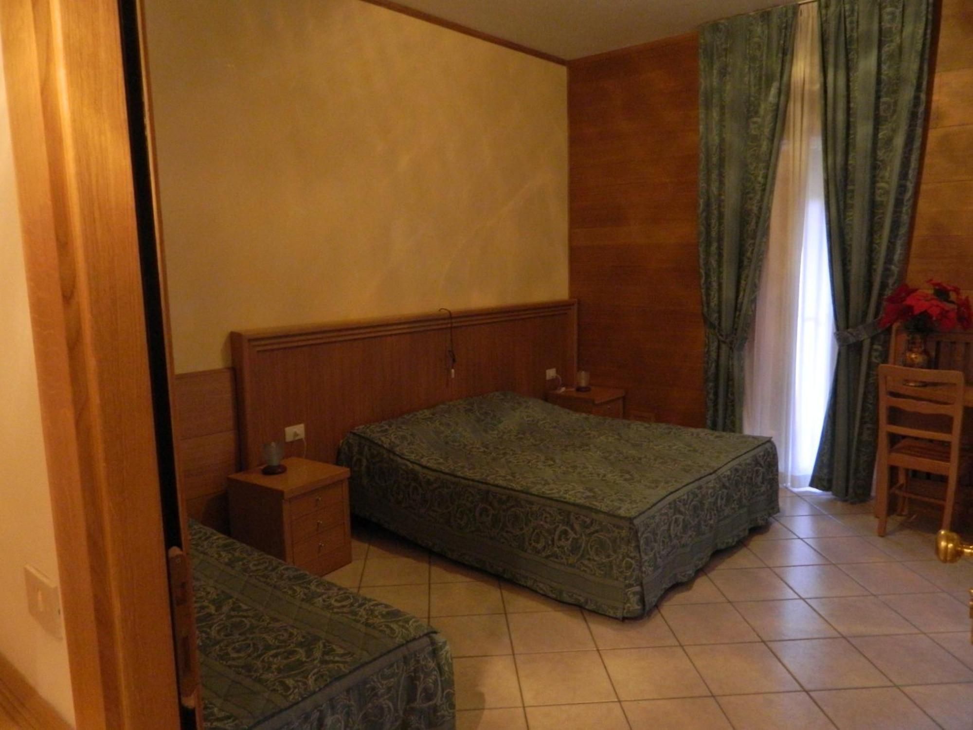 Hotel Vallefura Пескокостанзо Екстериор снимка