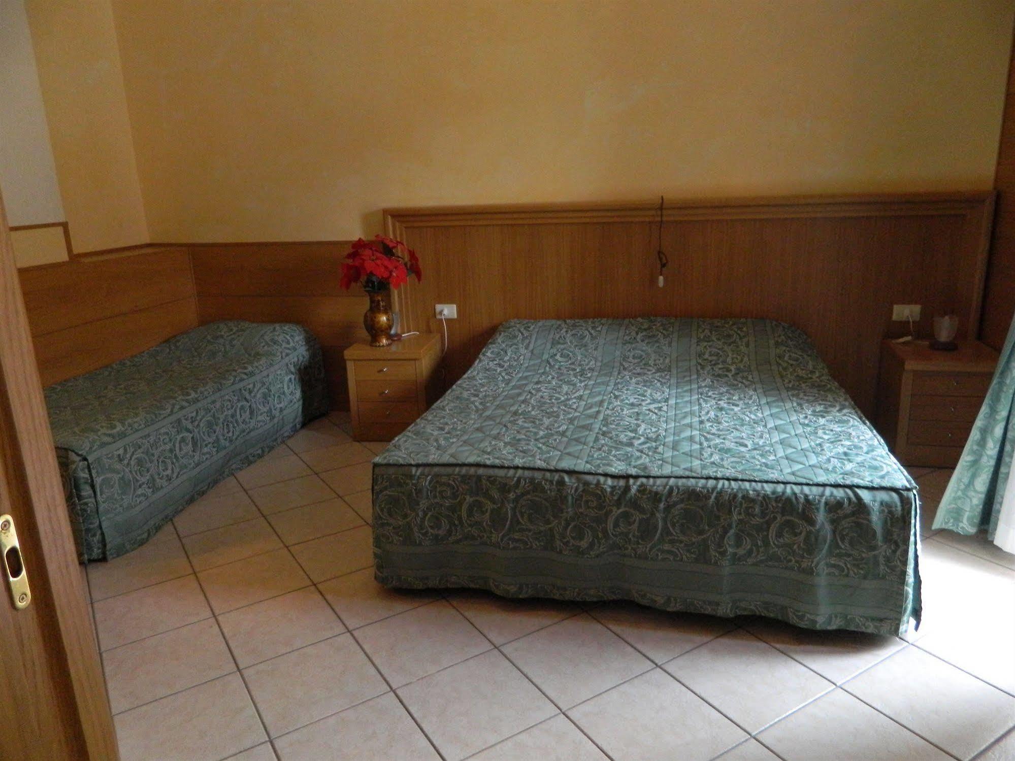 Hotel Vallefura Пескокостанзо Екстериор снимка